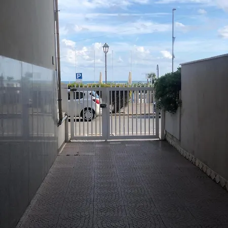 Calafuria * Nettuno