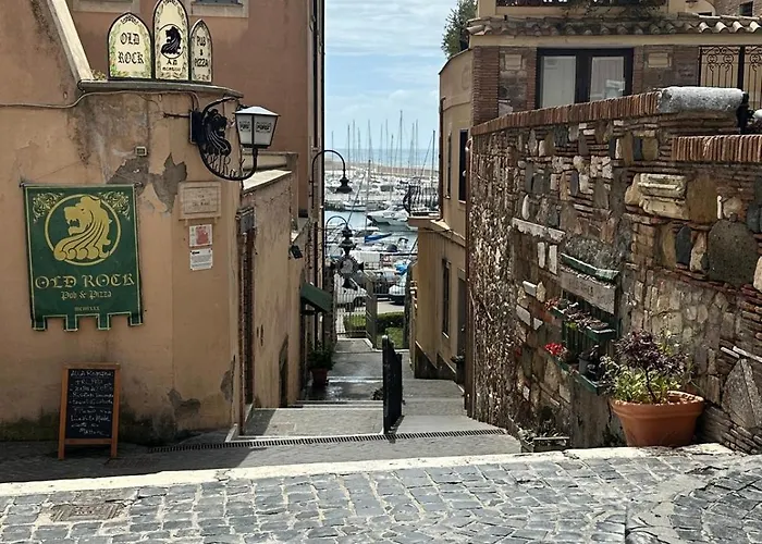 Calafuria Апартаменты Неттуно